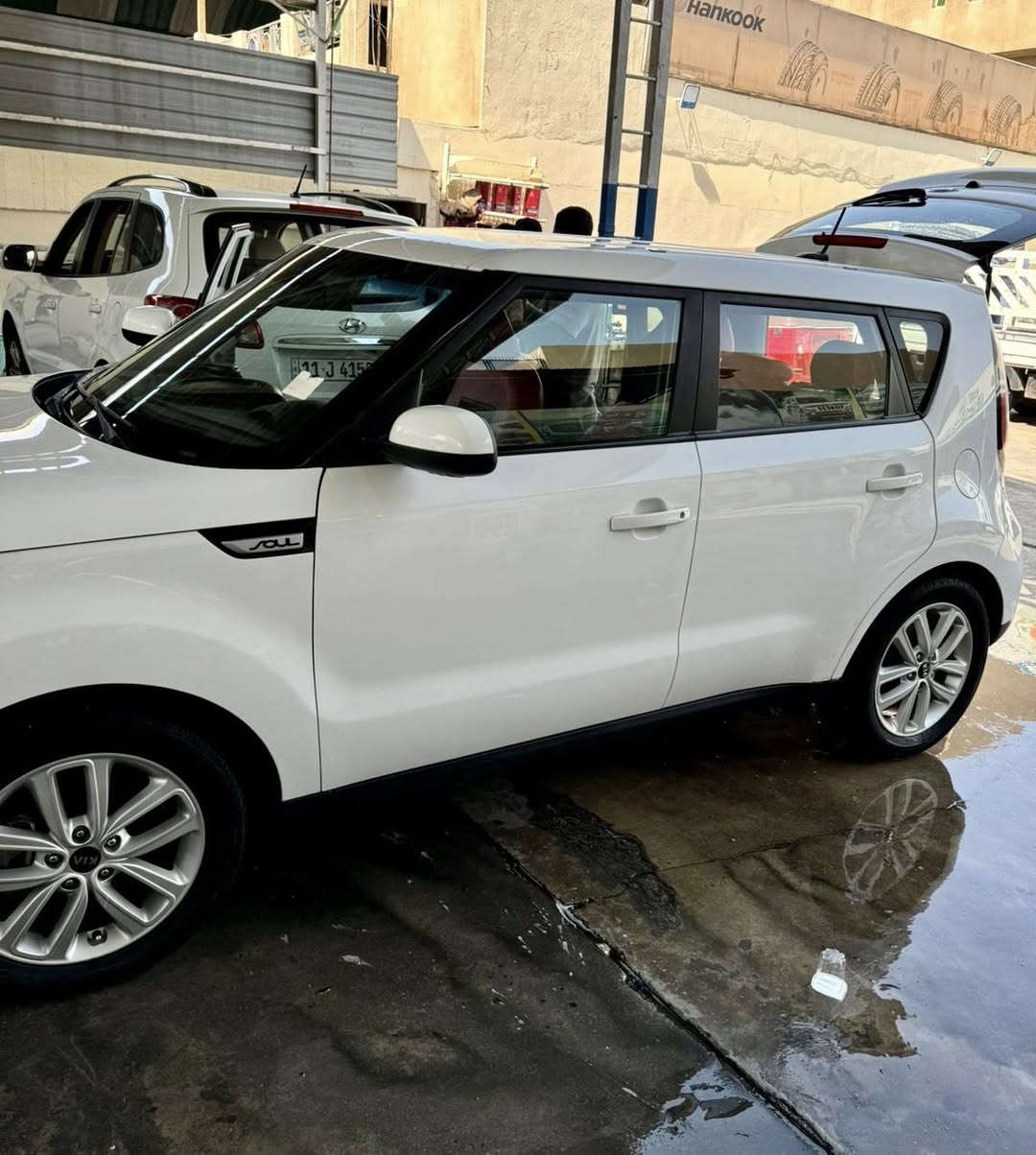 السلام عليكم
كيا صول 
موديل 2018 
وارد امريكي حادث دعاميه فقط بدون ايرباك
ماشيه66mi 
نظيفه السياره وجاهزه
مواصفاتها معروفه 
السعر12,800 وبيها مجال بسيط
رقمي ***********
