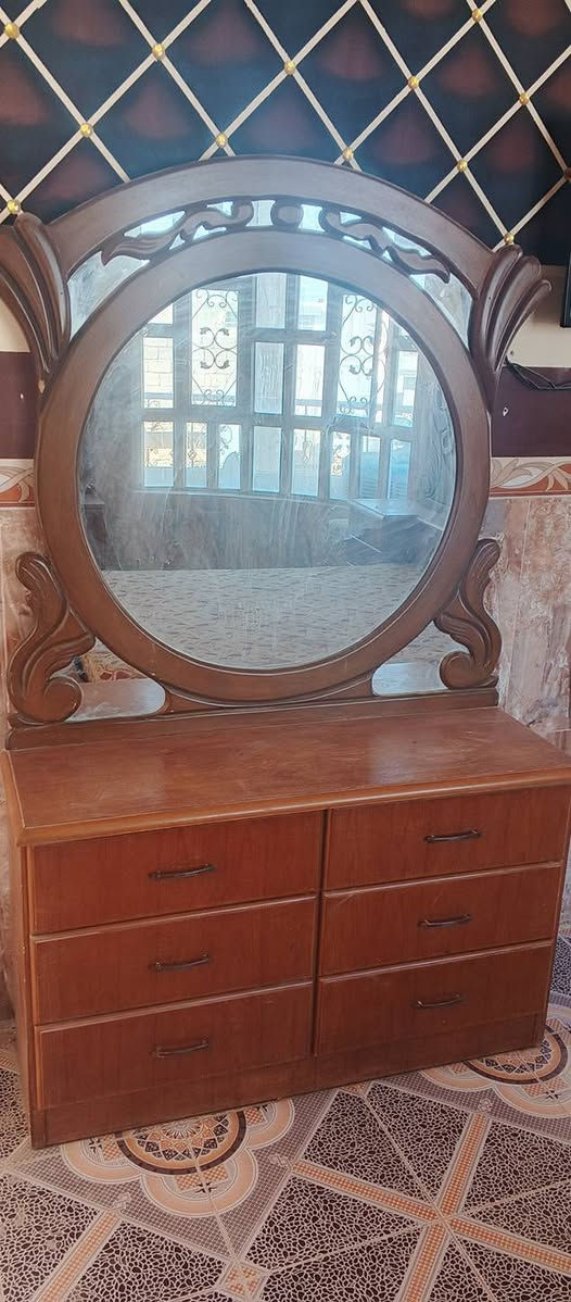 غرفة خشاب للبيع
السعر 500 وبيعة مجال


**إذا كنت صاحب هذا الإعلان وتريد حذفه لأي سبب، رجاءا أرسل رسالة إلى الدعم الفني**