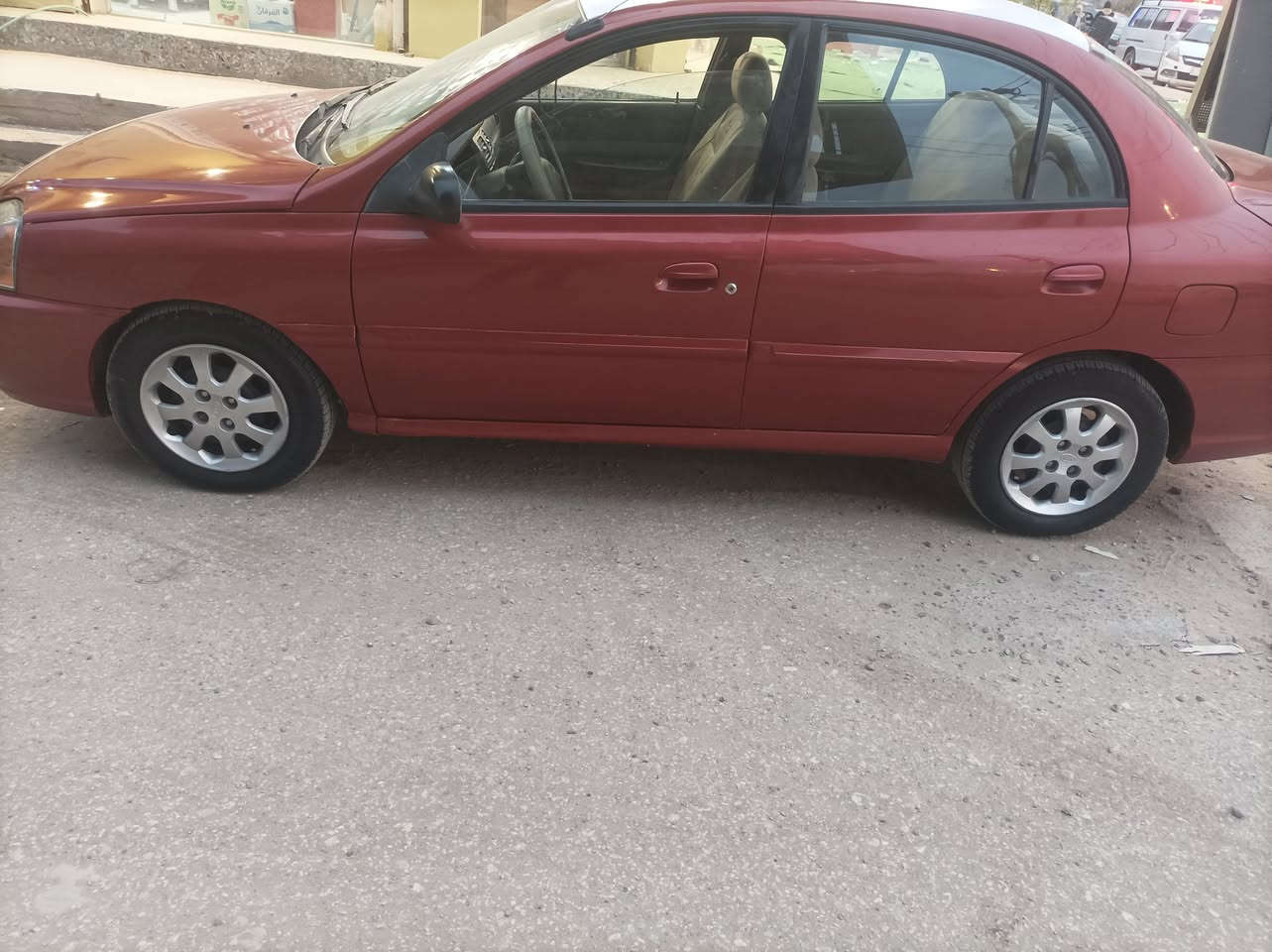 سلام عليكم للبيع كيا ريو موديل 2005 امريكي مكينه 1600 رقم بغداد باسمي سنويه مجدده سياره جاهزه مابيه نقص حادث جاملغ امامي ومصبوغه عام جماليه مكاني بابل حي الزهراء الاستفسار *********** السعر 52 وبيه
