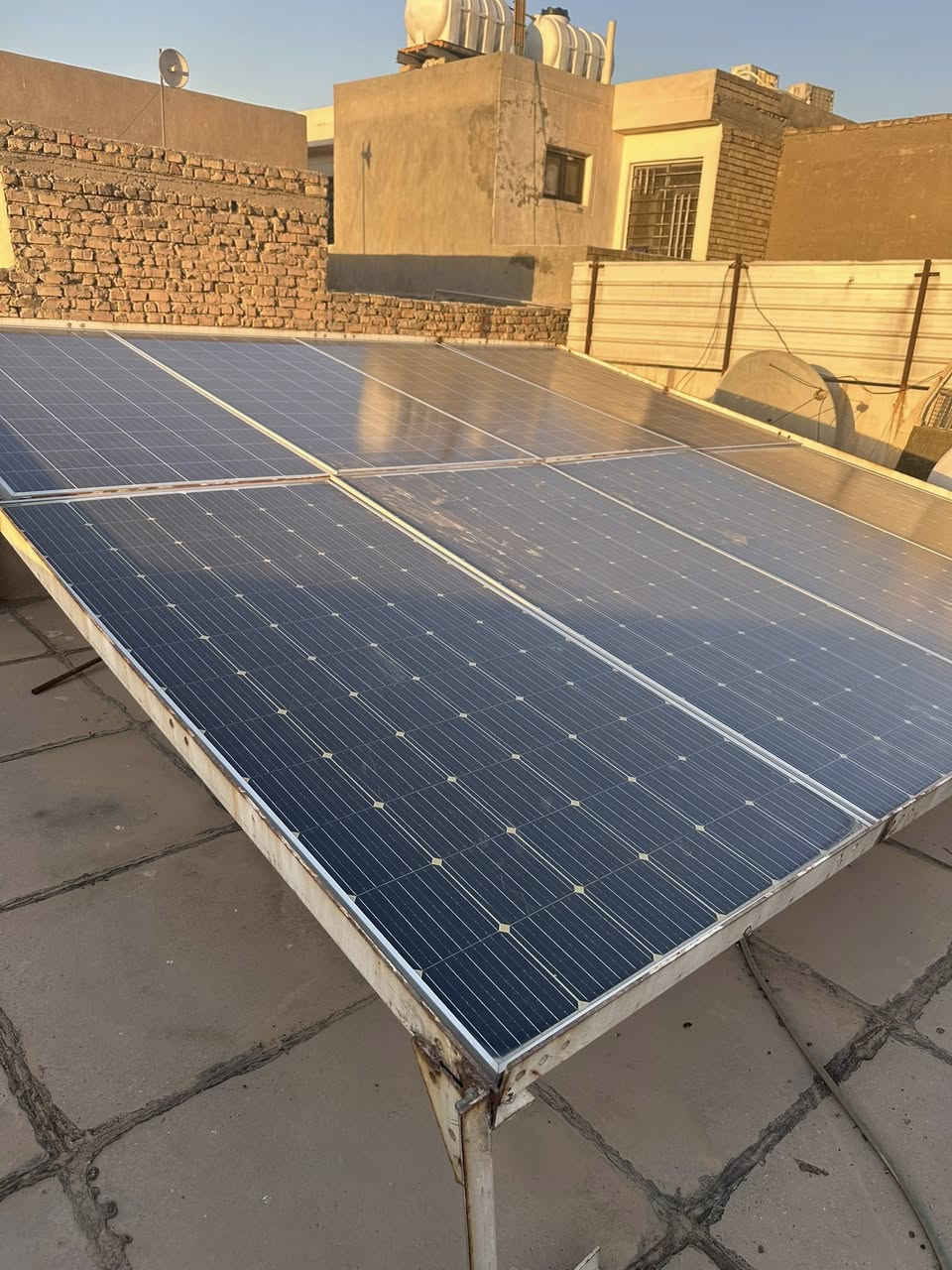 مرحباً عندي 8 الواح 4 منهن ماركة ترينا 325W و 4 ماركة فري بور340W اريد ابيعهن اريد اسوي منضومة اكبر سعرهن 400 الف نهايتهن مكاني بغداد المشتل توصيل ماعندي ***********
