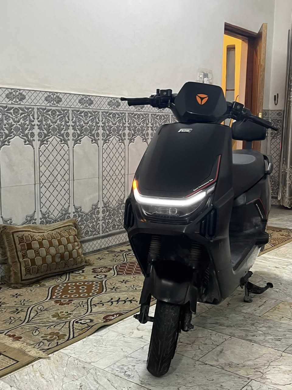 السلام عليكم دراجه من شركا yadia 
بيها نضام سبورت ونضام يشحن نفسه من خلال المشي الدراجه كلشي ما بيها نضيفه بس كفرات امانه الله الدراجه ماخذها ب 1.150 بس معوز شوي اريد ابيعه السعر 850 وقابل للتفواض رقمي ***********
