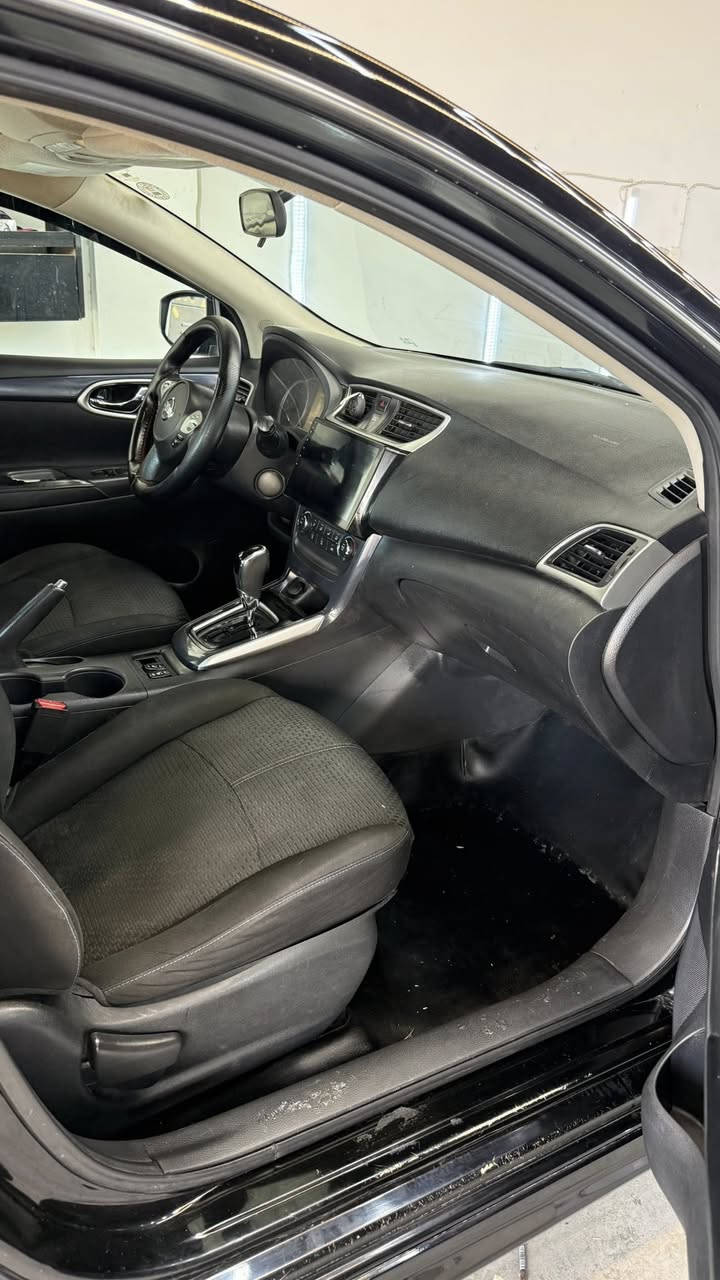 سنترا 2017 امريكي توربو
فول مواصفات بصمه سلايت 
ضرر بس صندوك ماواصل للحوض 
سياره عليها غرامه 150 الف 
مكان سياره بدهوك 
119 ومجال رقم اربيل تحويل وكاله بشرط 
*********** وات ساب
