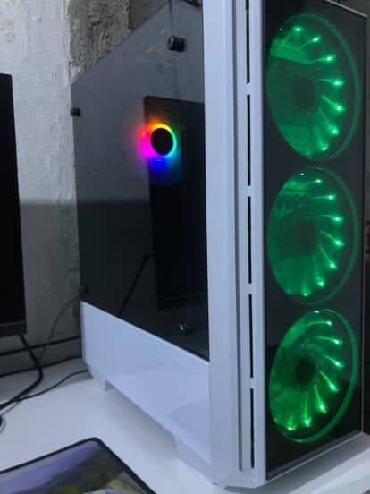 حاسبة العاب ومونتاج وهندسة
i5-8500
AG400 cpu fan RGB
h310mk gigabyte 
16 ram 3200 G.skill RGB
Rx 580 8gb
512 m.2 
500w psu
Case white


**إذا كنت صاحب هذا الإعلان وتريد حذفه لأي سبب، رجاءا أرسل رسالة إلى الدعم الفني**