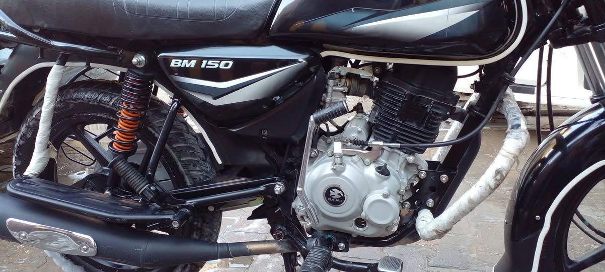 بوكسر مرقم بغداد مرقم بغداد
كفاله عامه من كلشي
(شاصي ومكينه  وتحويل)
بغداد *********** وتساب فقط
دراجه كلش حلوه عله وضع شركه
قيم وخذ سعر يعجبك
دراجه حلوه تخبل
