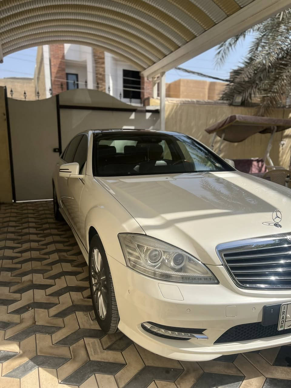 السلام عليكم 
للبيع مارسدس S350
موديل السياره 2013
رقم بغداد ب اسمي شخصياً 
ماشيه 70الف حقيقي 
السياره مكفوله كفاله عامه من الصبغ والتبديل والبارد والخدش والرصعه حته الدعاميات بكفاله حالها حال الزيرو
السياره مضمومه وكل عدتها وياها كتلوكات وهتفونات بعدهن مامستخدمات استخدام ع ايد شخص واحد.
فول موصفات السياره 1/1
مكان السياره (النجف الاشرف) 
رقم مبايلي (***********)
السعر(360)
السياره جديده لحد يقارنها بلمهجومات والدخول الجديد السياره داخله من 2013ولحد الان ع ايد شخص واحد السياره وحيده بحجهما وبنضافتها

