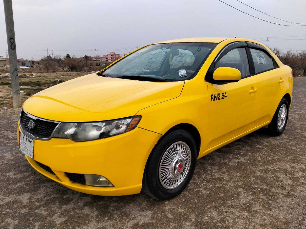 كيا سيراتو موديل 2012 رقم واسط  تحويل مباشر سنوية للـ28 مصفرة هيئة وغرامات محرك 1600 محرك وكير خيرمنالله تبريد شغال تخم تاير جديد حدادية امامي وخلفي جديد صبغه جديده شاشه جديده سيارة جاهزه للعمل بس بيع اتصل السعر 76  للأستفسار اكثر (***********) عنواني واسط
