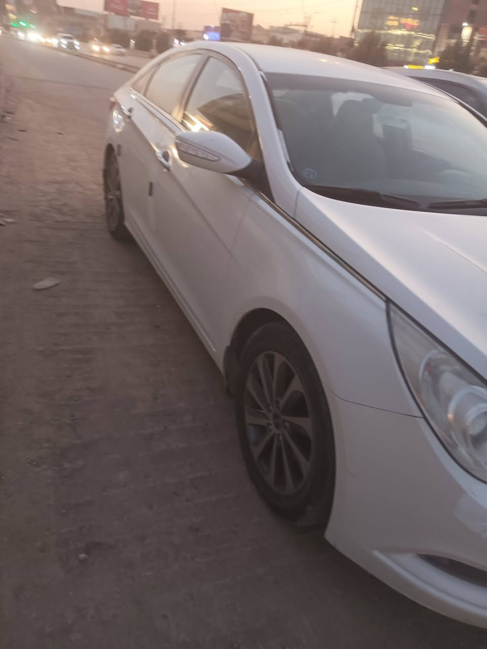 سوناته موديل 2011مكفوله من مكينه كير حدادية تخم تايرات جديد مكان السيارة بابل والسونار موجود السعر 127او بيهه مجال ***********
