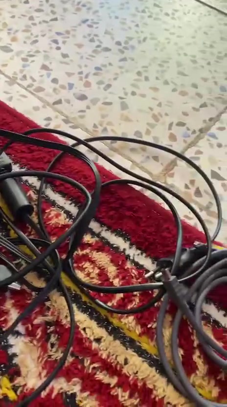 بلي 3 سلم مهكر كامل ملحقات
جويستك 2 تجاري واصلي
كيبل HD
كيبل شحن يدات
كيبل تشغيل
للمرواس بتليفون او للبيع


**إذا كنت صاحب هذا الإعلان وتريد حذفه لأي سبب، رجاءا أرسل رسالة إلى الدعم الفني**