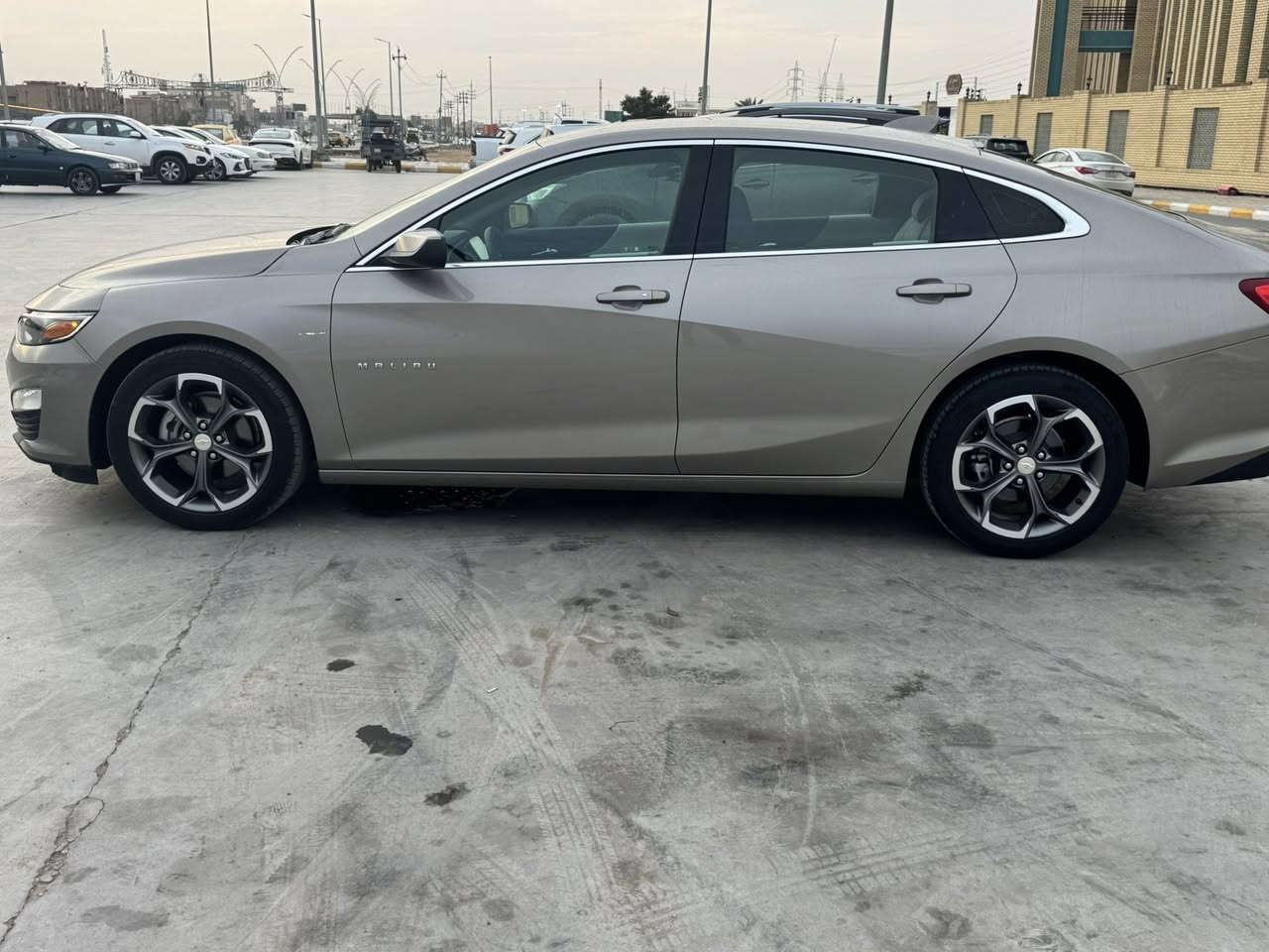 ماليبو 24
رقم واسط / شهداء
$130 وبيهه مجال
***********
