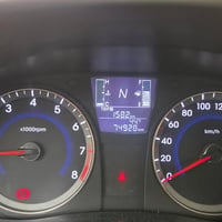 سيارة اكسنت 2016 ماشيه 75000الف كيلو متر خليجية صبغ  الدوسه وبيهه بارد...