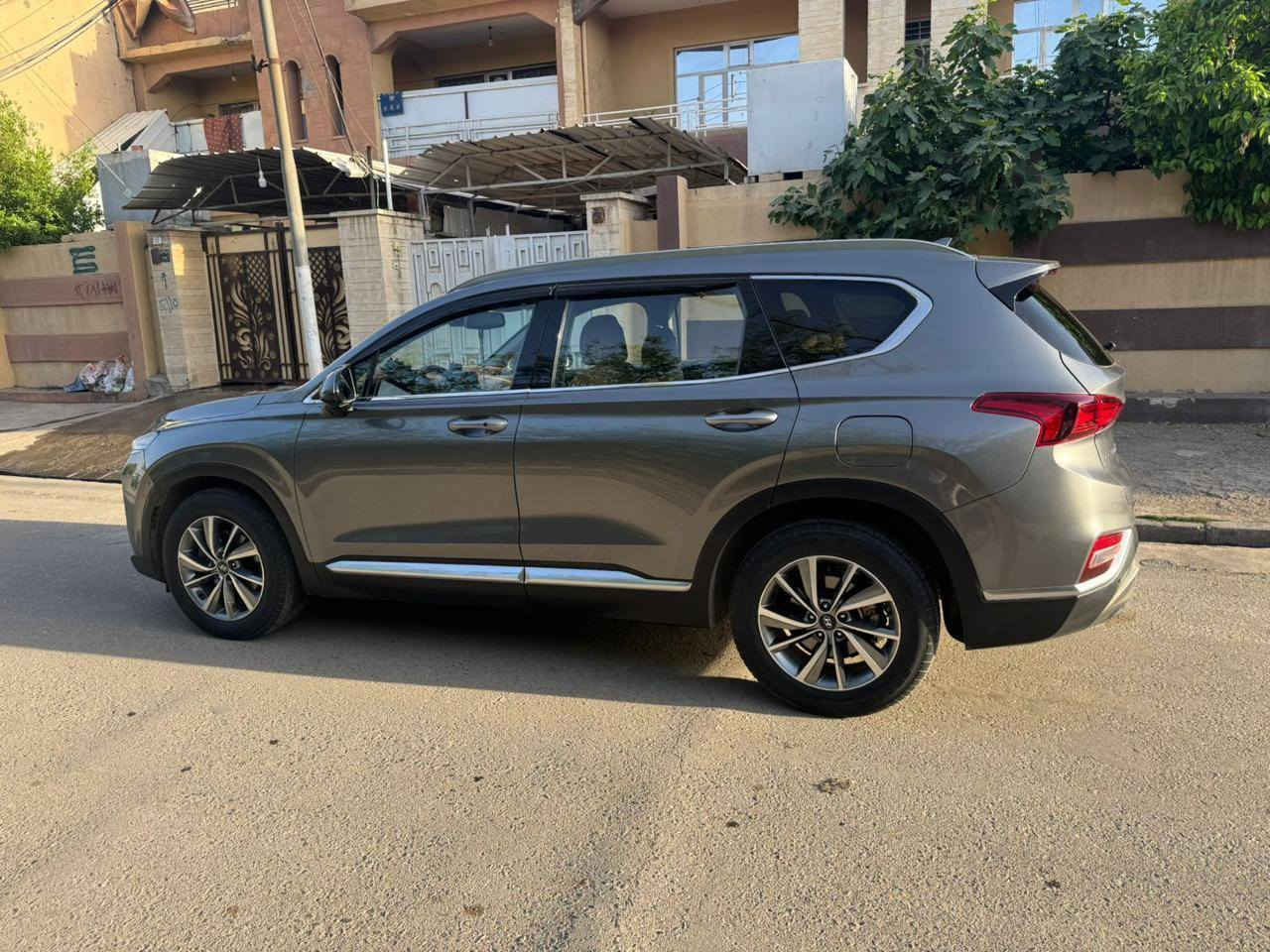 سنتافي 2019 رقم كركوك محرك 2400 GDI فول عدا البانوراما ضرر بونيد بلا داخل  مبدل بلادي  كابون بانزين تحويل ووكاله ***********  مكانها موصل
