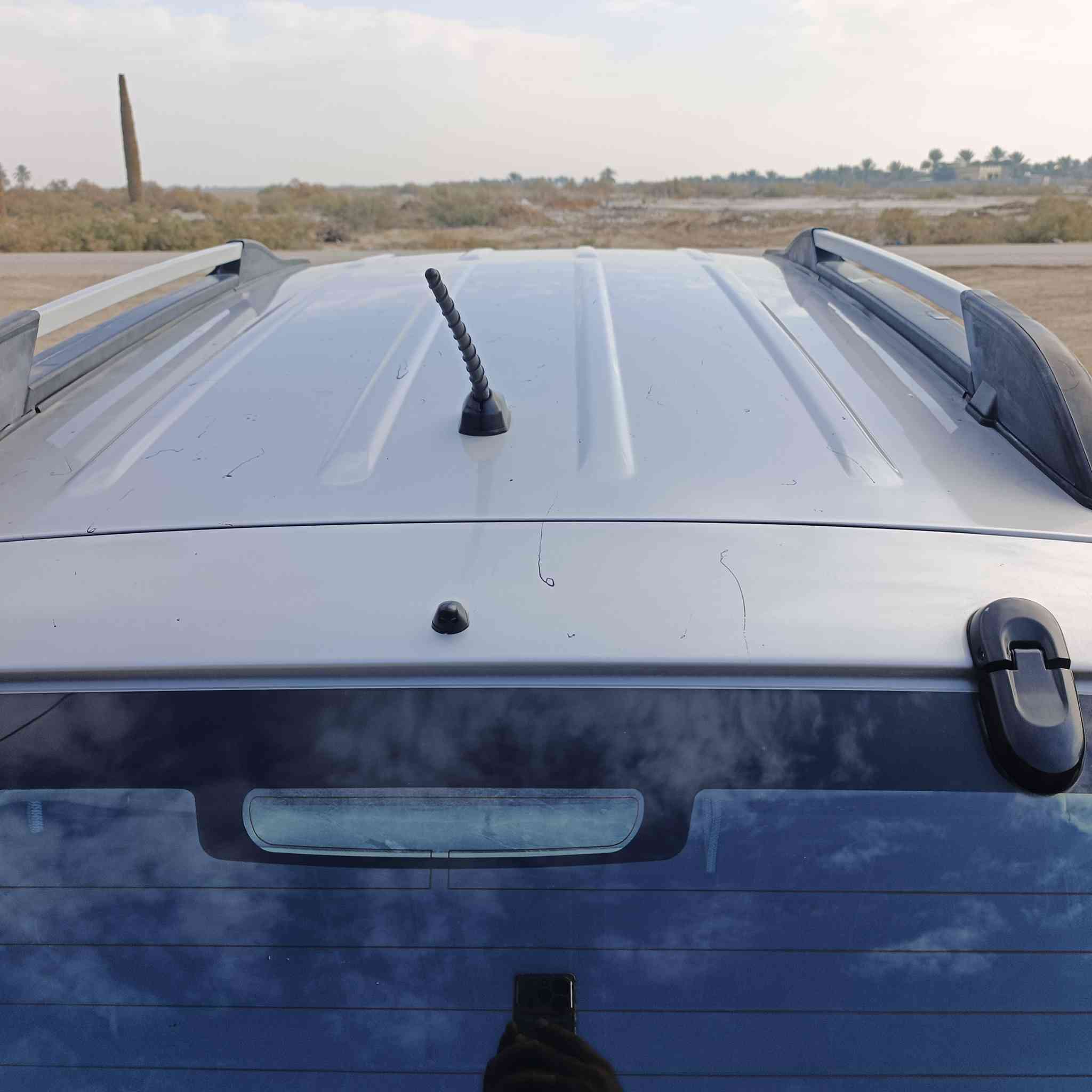 السلام عليكم للبيع توسان موديل 2009خليجي رقم بغداد مكفوله  ماعده بارد ابخشم البنيد مكدار اربع اصابع 
مواصفات فور ويل تبريد تدفئه كشنات كامره خلفيه محرك سته سلندر حجم المحرك V6 2700
محرك كير مكفولات
تخم تاير جديد
السعر 125 أوبيه مجال 
مكان السياره بابل الشوملي خيكان رقم الهاتف ***********واتساب هم بيه
