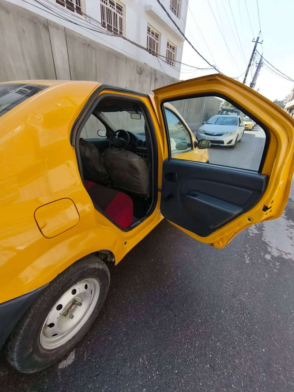 للبيع رينو لوكان 2009 السعر ٣٦
العنوان بغداد***********
للبيع رينو لوكان 2009
محرك مشدود قبل 5 أشهر
كير جديد
صدر جديد
فلنجات اماميه جديده 
اذان *روس روط 
قاعده فيتم كامله 
دسكات جددد 
السيارة فول وما بيها شي مهم.
الملاحظات: اكون واضح وياك 
شمعه جهة السايق تحتاج تبديل (موجودة بالصندوق)
الكلج نص عمر
الإيسي واكف  والمجول ضعيف
الايتات الأمامية ضعيفة
المكيف يحتاج شحن غاز فقط.
السعر مناسب وقابل للتفاوض للجادين.
