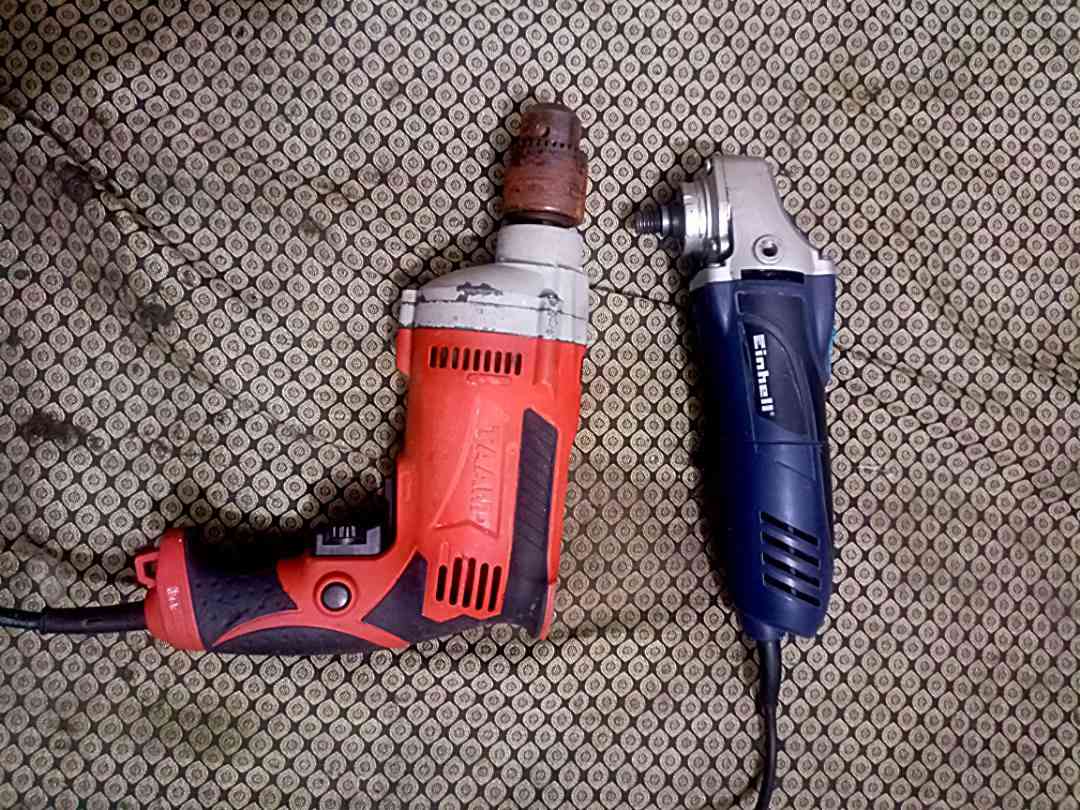 سلام عليكم

دريل كسار ماركة توتل
نضيف سعر 70

كوسرة ماركة انجيكو 230 ملم
نضيفة سعر 45

دريل  ماركة تام + كوسرة بالة نضيفات 
سعر 40 

مكان بغداد البلديات يوجد توصيل
رقم واتساب ***********
