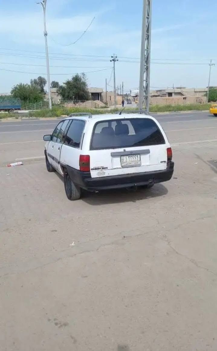 اوميكه ستيشن موديل 90  كير محرك اكسل بل شرط صدر جديد كركوك اليف شرط التحويل أو الوكاله  السعر 20 أو بيها مجال للبيع أو مراوس


**إذا كنت صاحب هذا الإعلان وتريد حذفه لأي سبب، رجاءا أرسل رسالة إلى الدعم الفني**