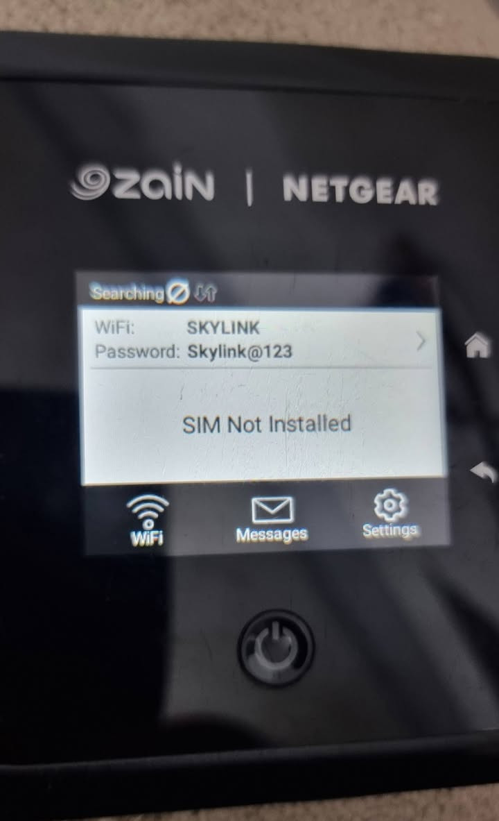 راوتر نت گير M5 شغال طبيعي لكل الخطوط واي فاي6 شاشة لمس نقص بطارية وقبق السعر 200 الف
بغداد /مدينة الصدر/***********
