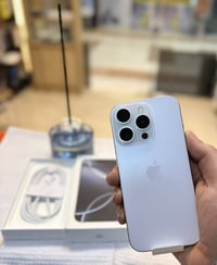 Iphone 16 pro 256 ايفون 16 برو الصغير ذاكرة 256 لون تيتانيوم ابيض شرق ...