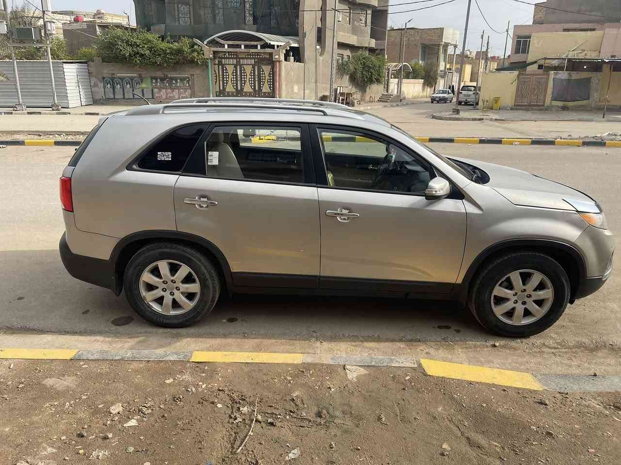 السلام عليكم سورنتو 2013وارد أمريكي لون رصاصي بيه جراد رقم بغداد سنويه باسمي تنتهي 2028 السعر118وبيه مجال حق الجيه
رقم ***********
