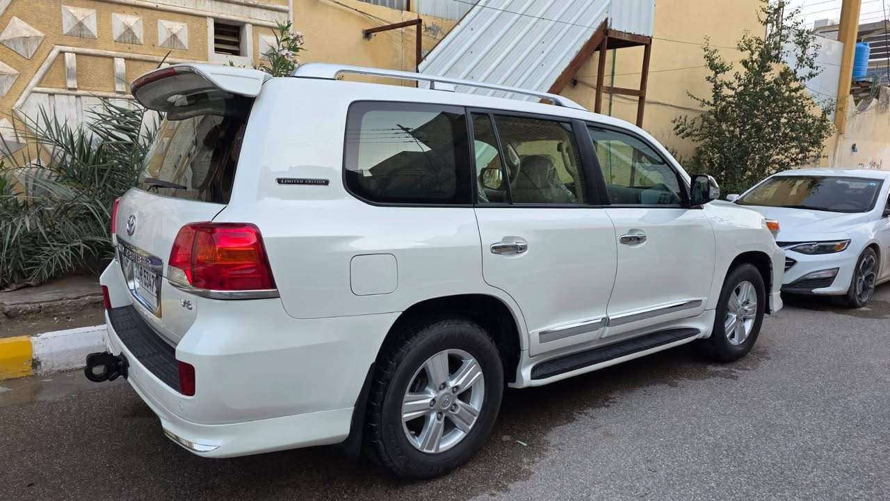 كفاله عامه عدا بارد بسبط
رقم بغداد انگليزي بأسمي 
تحويل مباشر 
السعر  390 $
ماشيه 170
مكينه سته اسلندر
كشنات كهربائية 
كشنات جلد بقلاوه بيجي
ويل كب 18مع تخم تاير جديد 
كامره خلفيه
حساسات اماميه وخلفيه
تشغيل عن بعد 
فتحه بالسقف
مكينه كفاله من الفتح
گير كفاله من الفتح
حداديه  كفاله 
العنوان 
ناصريه الشموخ 
جاهزه من كل شي
 الاتصال
***********
