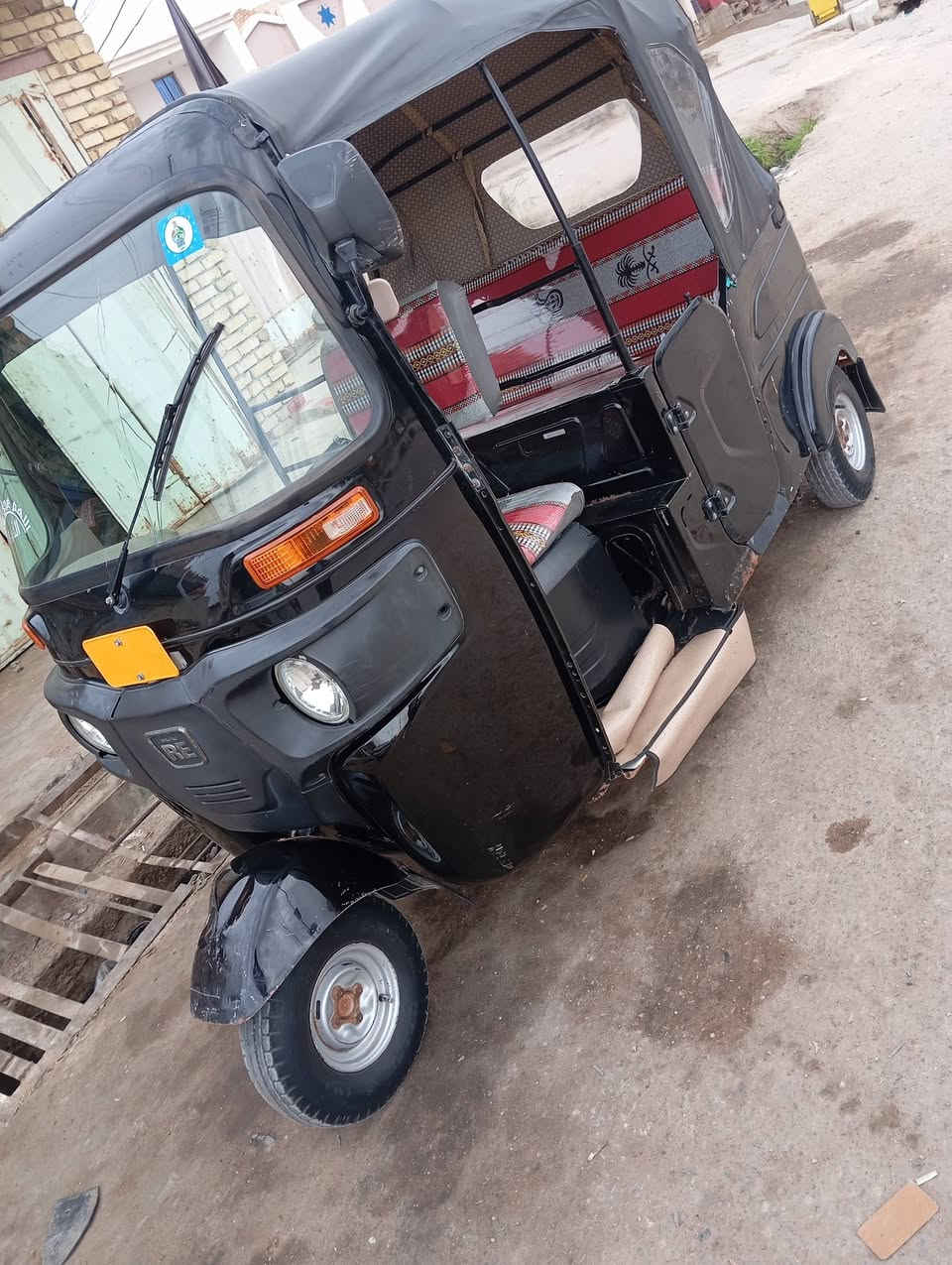 تكتك البيع 22شهر 8 رقم تحويل ثاني يوم مكاني رفاعي سعر 8200 وبيه مجال بصيط الشراي ***********
