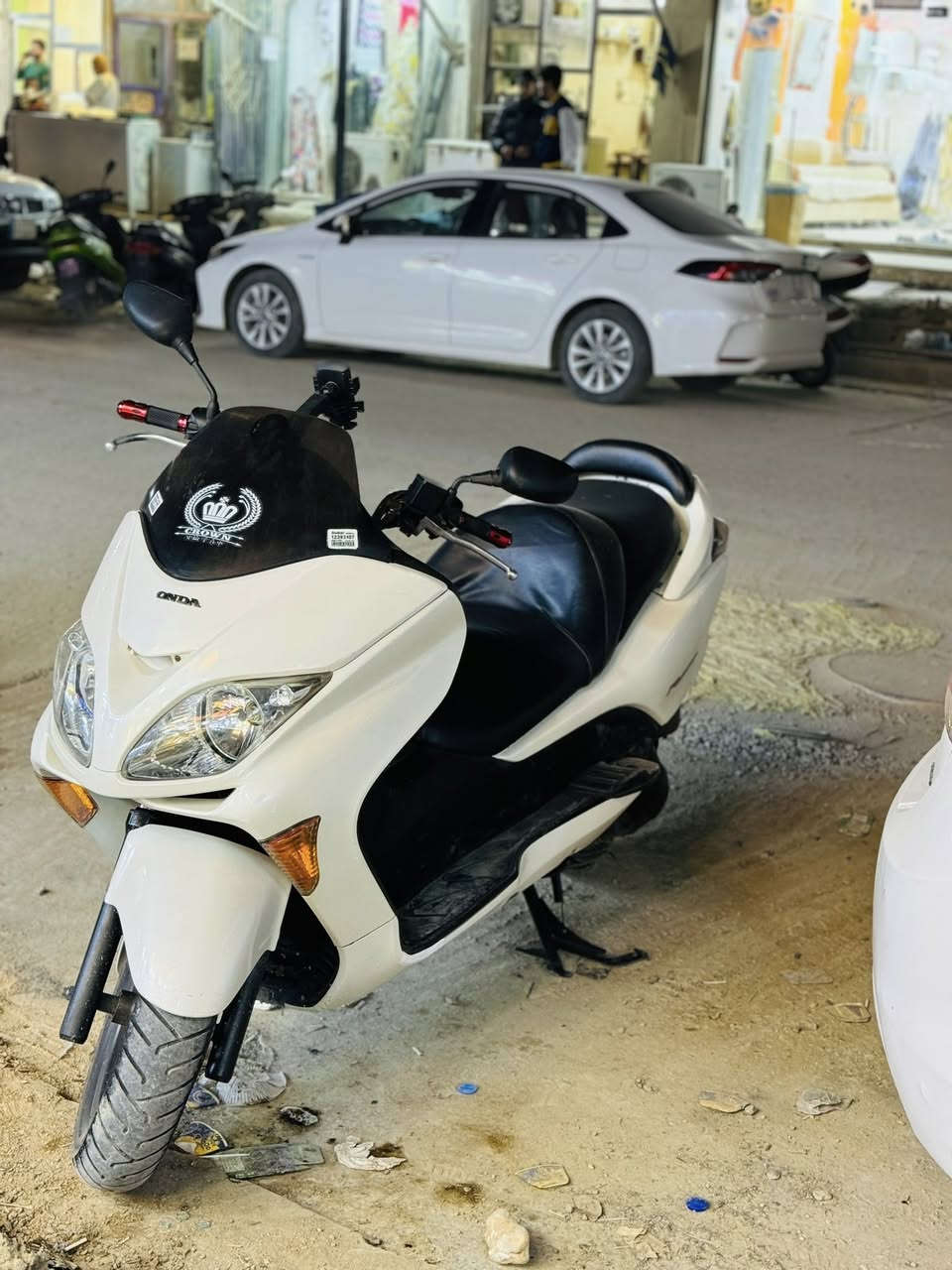 فورزه 0.8للبيع
كلش نظيفه /كهربائياتها شغاله
مبيها اي نقص
مكاني حله /سعرها 1250.000
مليون وربع 
***********
