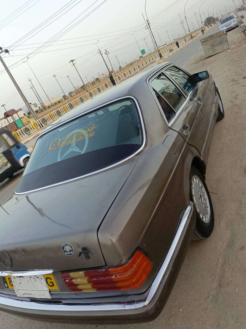 للبيع مارسدس رئاسي 300باب قصير موديل 90 محور محرك 2500 شاصي بلادي تبريد شغال رقم انبار  السعر المطلوب 40 ورقه
مكان السيارة ذي قار قلعة سكر
***********
