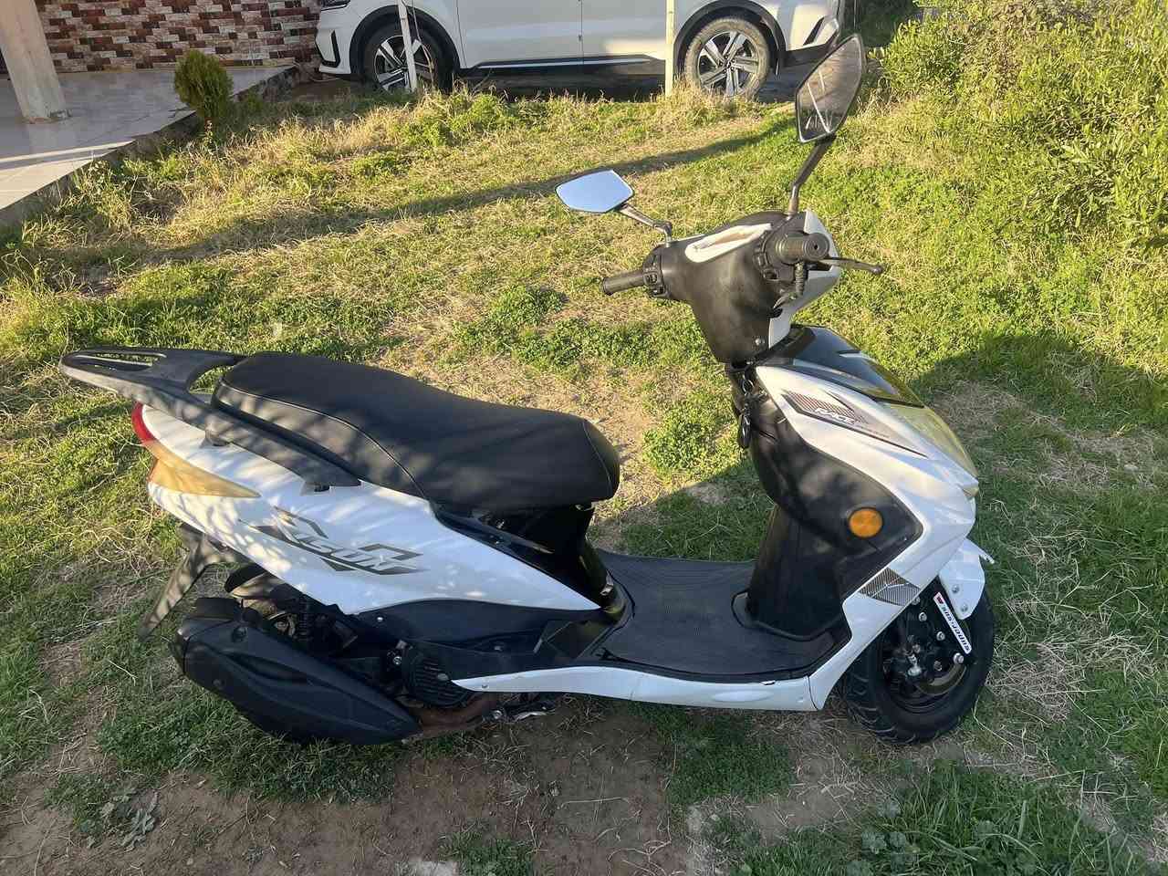 ماطور سكنس شغال 2022 للبيع
معمر المكينه جديد 
ماشيه 29 الف


**إذا كنت صاحب هذا الإعلان وتريد حذفه لأي سبب، رجاءا أرسل رسالة إلى الدعم الفني**