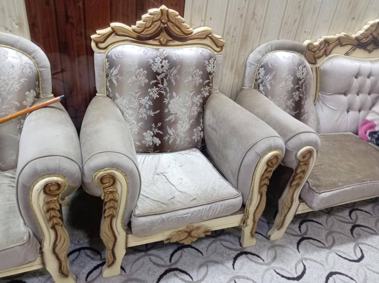 طخم للبيع  ٤ كراسي ثنين كبار السعر 500 بي مجال


**إذا كنت صاحب هذا الإعلان وتريد حذفه لأي سبب، رجاءا أرسل رسالة إلى الدعم الفني**