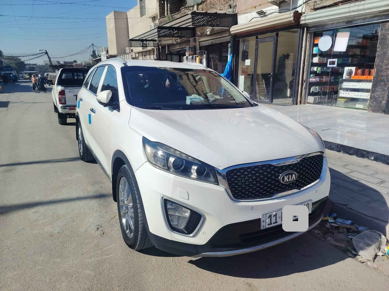 السلام عليكم للبيع كيا سورنتو خليجي كويتي 
رقم بغداد  بسمي 
موديل 2016 ماشيه 84
6 سلندر  7 راكب 
فوول مواصفات ماعدا بنورامأ
 طكتين جام 
فووور ويل 4.4 
مانع انزلاق وانحدار 
بردات خلفيه اصلية 
كشنات جلد اصلي   
كشنات تدفئة وتبريد   كامرة دوار اصلية 
حساس امامي وخلفي 
مري شفط مع القفل 
تحكم استيرن فول 
كيجات السرعة زئبقية 
تبريد 3 قطع ثلج 
اضواء ترحيب بليداد 
اريل ابيض طيارة 
علامة سورنتو بلدوسة 
لد امامي وخلفي 
لايت زنون اصلي 
اشاير بلمري 
يدة نيكل اصلي 
ويل كروم  19 
نظام اوتو هولد 3 انظمة
ترحيب عند اقتراب السيارة 
مكفولة  بدون قطرة صبغ  سيارة نظيفة وجاهزة  مابيها اي نقص
عنوان بغداد  للاستفسار : ***********
