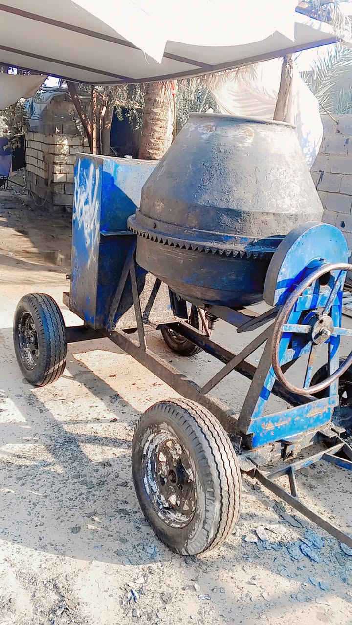 السلام عليكم خباطه للبيع نظيفه وشغاله محرك 10 جفه جديد العنوان الرمادي ابو طيبان رقم الهاتف ***********
