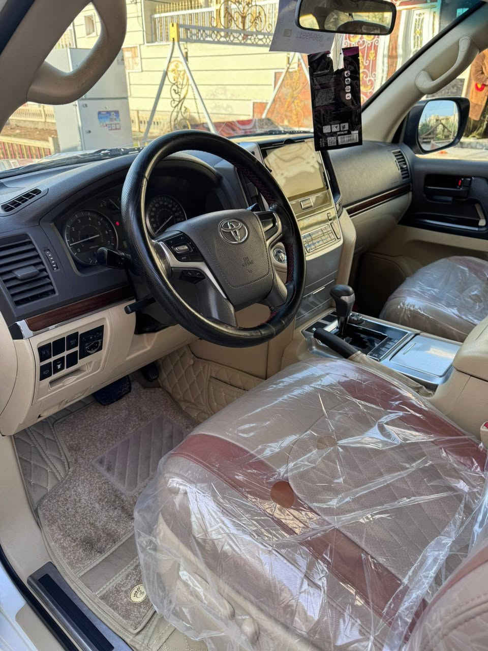 لاندكروز بريم أصل ١٦ فول مواصفات كفاله عامه بأسمي جاهزه من كل شيء للاستفسار ***********
