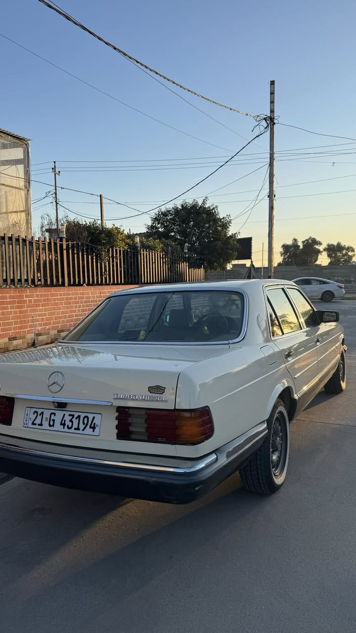 ماسرسدس ريئاسي SD300
موديل 1984
سياره دخول جديد 
ره قم اربيل 
كل عل شركة 
كير توماتيك 
ماشيه 140ميل 
مكان كركوك 
ره قم موبايل ***********
سعر 110$بي مجال
