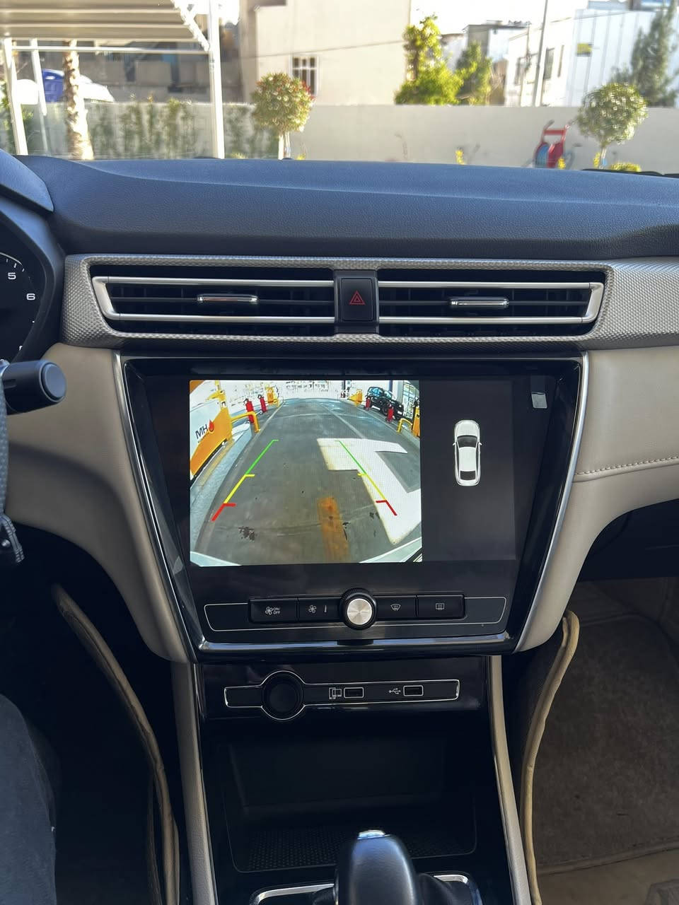 🚘 MG5 
موديل 2025  لضمان الشركة ‎
‎المحرك 1500 تنفس طبيعي 
‎سيارة مرقم جاهز نفس يوم بسمي✅ 
✅لوحات دولي سليمانية
گير توماتيك
‎شاشة carply
كاميرا خلفي
تحكم ستيرن جهتي
‎مثبت سرعة
‎ايرباك عدد 2
‎اشاير بالمري
‎ ترحيب
‎حساس اطارات 
عداد المسافة:  ١١ ألف فقط   
السعر ١١٠ ورقه
✅سيارة بدون نواقص مكفوله
مكان سيارة سليمانيه
‎للتواصل 📱 *********** 
‎متوفر واتساب + اتصال
