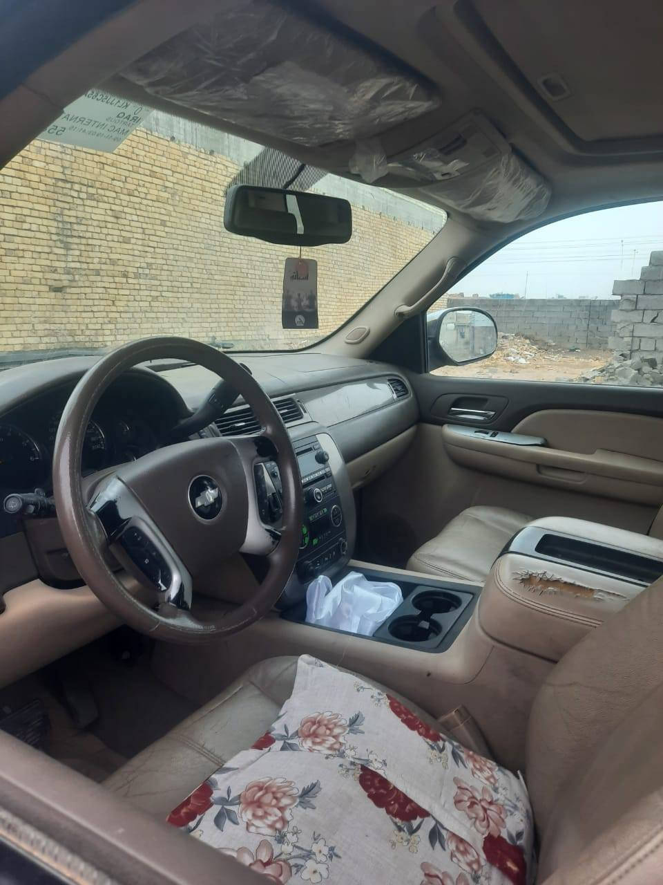 السلام عليكم تاهو ادوات مكفوله من الكص مكفوله ومن والظربه للبيع مكان السيارة ذي الشطرة سعر ٩٠ بيه مجال /***********) هذا رقم صاحب السيارة
