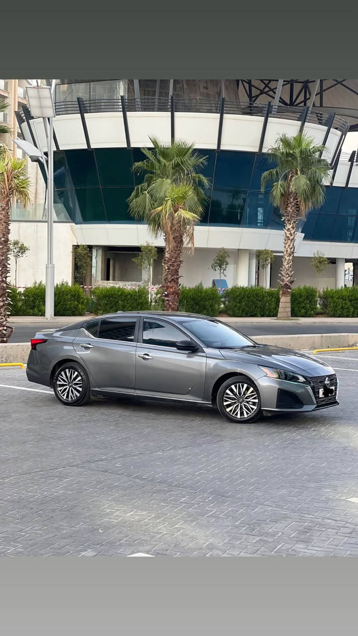 Nissan altima2025
نیسان التیما 
مۆدیل ۲٠۲٥
سەیارەکە ٦پارجەی بۆیاخە بئ داخلی 
ارباک سوکان شان سیستەمە 
سەیارەکە مواسەفات SV
۱٤مایل رۆشتووە دەکاتە ۲۲کم
بەناوی خۆمە تازە رەقەم کراوە 
هەیکەلی جوانە 
تەزرەی نیە 
هەموو شتی جاهیزە یەک دینار مەسرەفی نیە 
کارەبایی هەموو شتی بەشەرتە 
بەردی گزۆزی بیلادی تیدایە 
بۆ زانیاری زیاتر پەیوەندی بکە 
***********
***********
Watsap
واتسئاب Singapore
