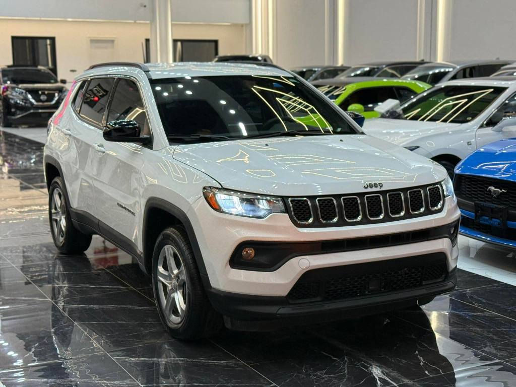 𝟐𝟎𝟐𝟒 𝐉𝐄𝐄𝐏 𝐂𝐎𝐌𝐏𝐀𝐒𝐒-𝐋𝐀𝐓𝐈𝐓𝐔𝐃𝐄 (بدون صبغ)

جيب كومباس موديل : 2024 

السعر : 157$

اللون : ابيض 

عداد المسافة : 31 الف

حجم المحرك : 2.0L( 4,سلندر )

بدون صبغ ☑️ بدون تعديل ☑️ بدون ارباكات ☑️

المواصفات : 𝐋𝐀𝐓𝐈𝐓𝐔𝐃𝐄

دةبل اكسل 4x4
‏‎بصمة ابواب 
‏‎بصمة تشغيل
‏‎شاشة دشبول ديجيتال
‏‎كاميرا
هاند بريك بصمة
اوتو هولد : 𝐀𝐔𝐓𝐎 𝐇𝐎𝐋𝐃 
اوتو ستارات : 𝐀𝐔𝐓𝐎 𝐒𝐓𝐀𝐑𝐓
اوتو ستارات : 𝐀𝐔𝐓𝐎 𝐒𝐓𝐎𝐏
رادار امامي (تحديد مسار)
‏‎رادار جانبي (نقاط عمياء)
‏‎رادار خلفي (التحذير من الاصطدام)
‏‎حساسات امامي
‏‎حساسات جانبي 
‏‎حساسات خلفي
نظام : 𝐄𝐂𝐎
نظام : 𝐍𝐎𝐑𝐌𝐀𝐋
نظام  : 𝐒𝐏𝐎𝐑𝐓
نظام  : 𝐎𝐅𝐅-𝐑𝐎𝐀𝐃
نظام : 𝐒𝐍𝐎𝐖
تحكم ستيرين
ستيرين هيتر
كشنات جلد
كشنات كهربائي
كشنات هيتر
تبريد لمس
تبريد مركزي
لايتات 𝐋𝐄𝐃 عدسة زينون بيلادي
بلاجكتور 𝐋𝐄𝐃 بيلادي
بكلايتات 𝐋𝐄𝐃 بيلادي
ويل كروم 

وبعد هواية مواصفات… 

‎تفاصيل اكثر الاتصال علی ارقام التاليه

☎️***********

عنوان📍اربیل فرع ناقلات

معرض كاليفورنيا كارسCALIFORNIA Cars🇺🇸🇮🇶 أربيل, العراق
