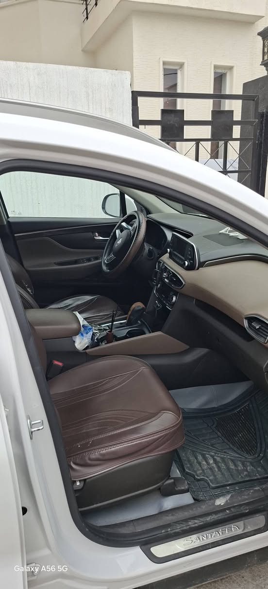 ..سنتافيه البيع خليجيه كفاله عام من كل سنتافي 2019 
محرك 4سلندر  المرغوب 
7 راكب 

فول مواصفات ١/١ فقط بدون بنوراما 

بصمه تشغيل 
بصمه ابواب 
حساسات اماميه وخلفيه 
حاجب نهاري 
لايت زنون بلاد 
اشاير بالمري 
مري شفط اوتو 
تبريد ٣ قطع 
تبريد مناخين منفصل 
تبريد بيانو 
تحكم بنزول المنحدرات 
كشنات مخمل 
كشنات اوتو 

 
السعر اتصل وادلل 

 رقم سليمانيه  سنويه الغاية ٢٠٣٠ العنوان اربيل المركز ‏إيجارات اربيل:
***********
***********
