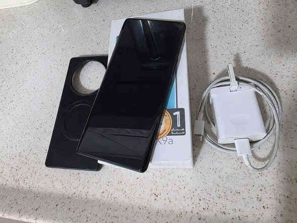 للبيع هونر x9a 
256/12 
كارتون وغراضه ويا  مواصفاته معروفه
سعره :235 
كركوك للتواصل خاص او واتساب 
***********
