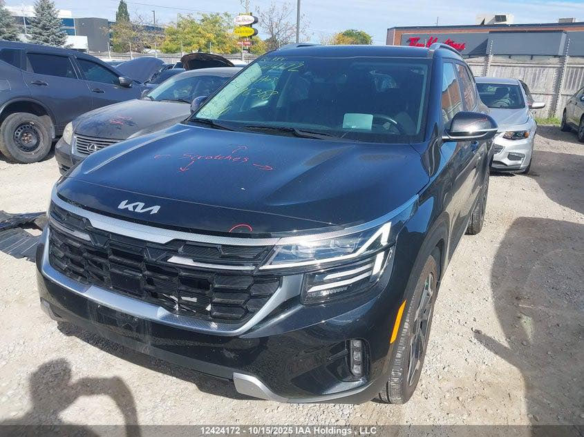 سيلتوز 2024 شكل جديد 150 ورقة مصلحة وجاهزة 
_______________________
فووول فووول  1/1 
سقف سلايد
داتاشو 
بصمة وتشغيل عن بعد 
شحن لاسلكي موبايل 📲
كشنات خزن /جلد / تبريد ❄️ / تدفئه ♨️ / كهرباء ⚡️
كشن خلفي هيتر ♨️ 
تبريد قطعتين 2
شاشه كبيره متصل 
ستيرن هيتر ⭕️
سماعات بوزز
لدات اناره داخليه 🟣
ثلاث وضعيات للقياده   sport 🏁 / normal / smart 
رادار 360 درجة 🛜
اشارات بالمري ▶️◀️
اوتو هولد 
هاندبريك بصمه 
دفع رباعي  ( دبل اكسل ) ON / OFF 🛞
فوووول الفول 1/1 
_______________________
ضررها فقط ( چاملغ خلفي وقبغ صندوك صبغ بدون دواخل بدون ايرباك  ) 
صور الحادث بالمنشور
مكان السياره اربيل📍

بدون رقم تترقم اربيل سليمانيا دهوك 

السعر  $  155 وبيها مجال للطيبين 

اتصال /   ***********📞 واتساب
