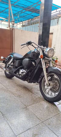 هوندا شادو ٤٠٠ • كفالة عامة • بدون رقم مكاتبة