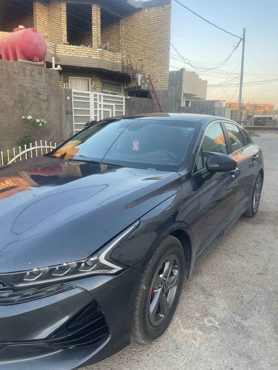 السلام عليكم سياره K5 للبيع السياره نضيفه جاهزه من كلشي ضربتها موجوده بل صوره مواصفاتها حساسات بل مري كامره خلفيه بصمه تشغل عن بعد سياقه ذاتيه مثبت سرعه تحكم ستيرن محرك 1600 تيربو رقم اربيل تحويل مباشر العنوان بابل الحصوه
للاستفسار التواصل واتساب او اتصال ع الرقم ***********
