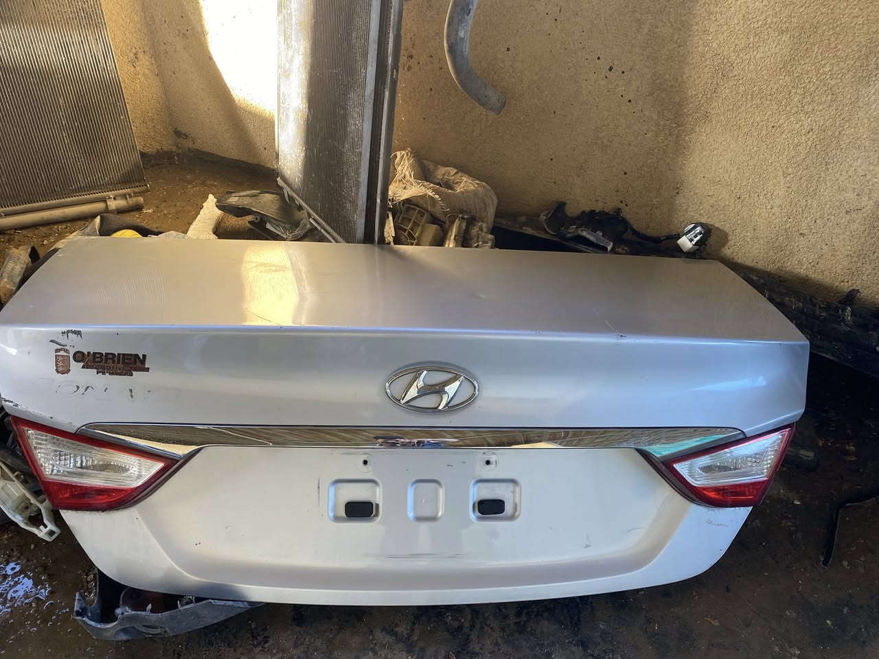 للبيع قطع أصلية لهيونداي سوناتا 2013
مستخدمة استخدام خفيف وفي حالة ممتازة جداً.
المواصفات:
قطع أصلية ونظيفة
خالية من آي كسور أو لحام
جاهزة للتركيب مباشرة
القطع المتوفرة:
( - جاملغ أيسر وأيمن _ دشبول مع جميع الملحقات
_استيرن مع جميع الملحقات _سلف _دينمو _  وأيضا الكثير من القطع.....
٠.الخ)
سبب البيع:
استبدال السيارة
السعر: بلخاص او اتصل عليه
قابل للتفاوض بالمعقول
المعاينة:
متاحة للمشترين الجادين
العنوان: البصره/أبي الخصيب
لتواصل واتساب / اتصال:
(***********)
