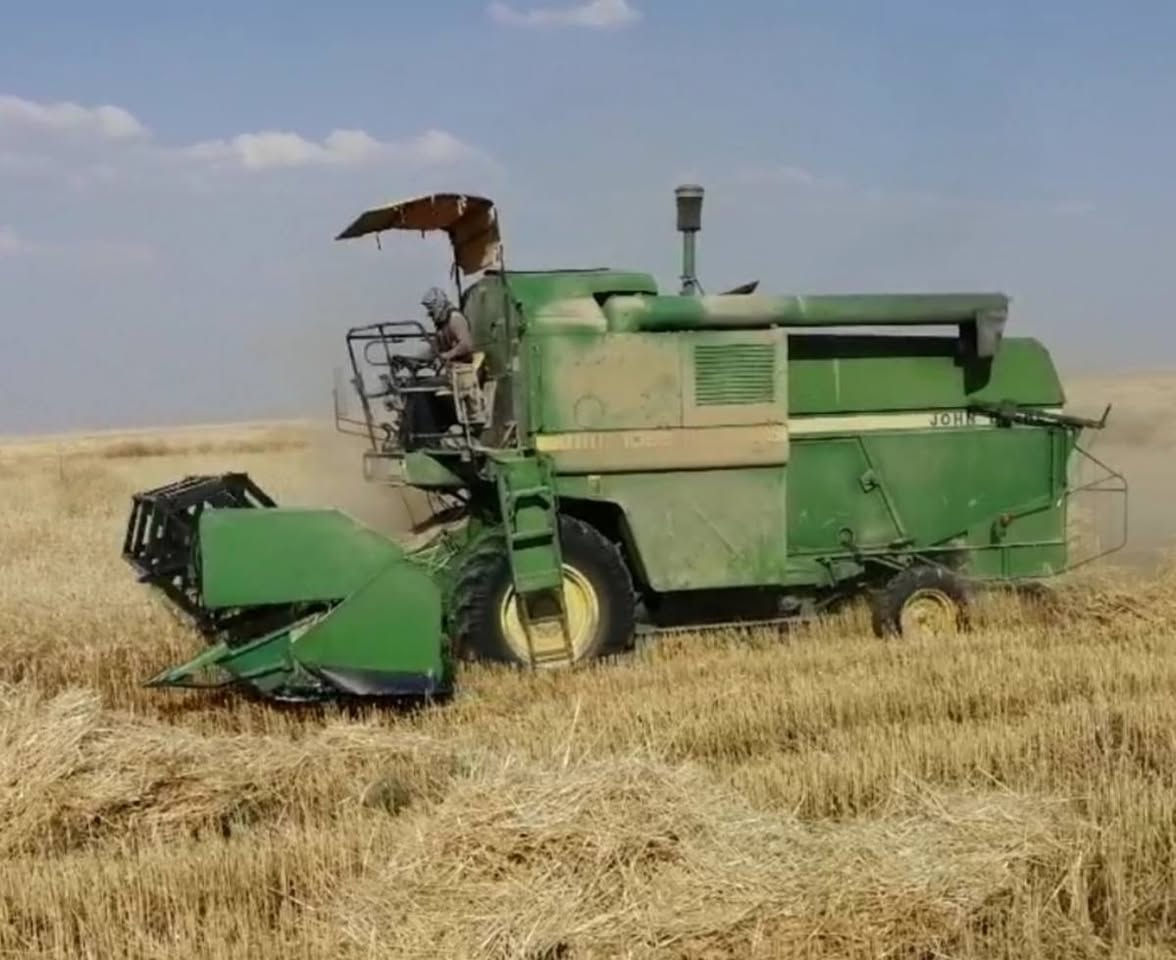 السلام عليكم
للبيع

دراسات عدد 2

جوندير 

موديل 88 

رقم نينوى

العنون الموصل 

للاستفسار 

***********
