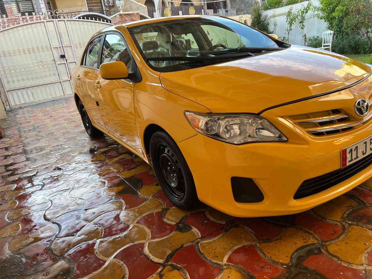 سلام عليكم كورلا للبيع ٢٠١٣سياره جديده صوره الحادث موجوده السعر ب12وميتين وبيها مجال مكاني الاعضميه شارع الضباط رقمي ***********بي وتساب
