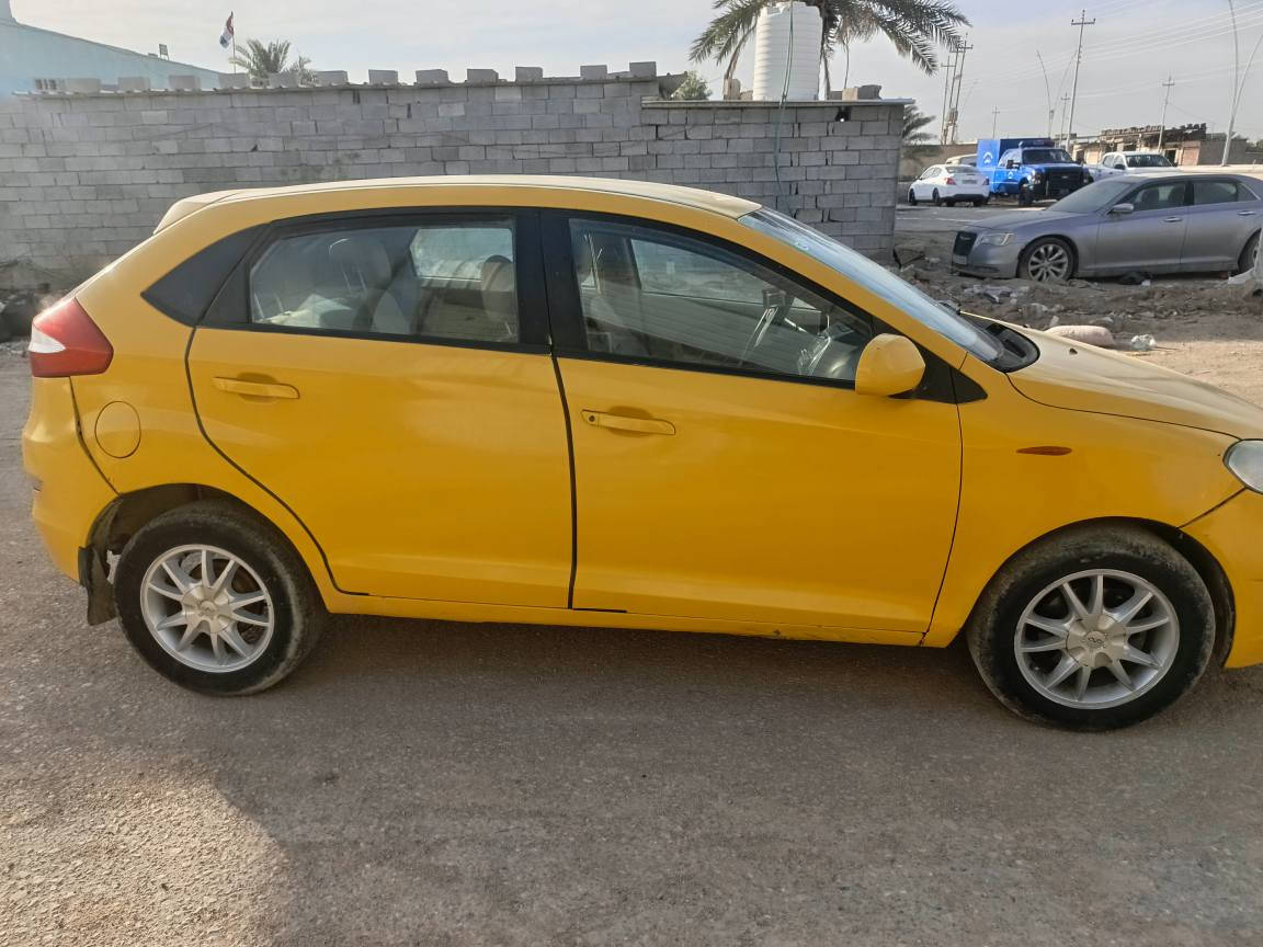 السلام عليكم شيري فلاوين 2013 السياره نگره سلف مكينه وكير حلوات كهربائيات شغاله تبريد نقص بس غاز نواقص السياره بسيطه مثل الباور بيه ثكل ودكم السيطره مال الجام غيرها اي نقص ماكو سنويه ساقطه ب2018 راعيهه بلزبير بس مااندله ورقمه راح من عندي ابيع كوم حديد اوكفلك سرقه وعشاير السعر 15ورقه رجائا جماعت ال10وال12لحد يخابر مكاني شط العرب الريان 
*********** البصرة, العراق
