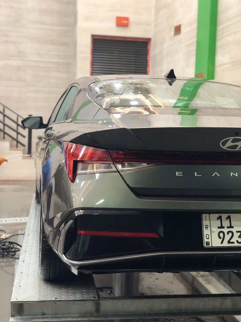 السلام عليكم ((للبيع فقط بدون مراوس))
هيونداي النترا 2025 SEL لونين زيتوني على رصاصي  فووول مواصفات مكينه 2000 دووش المرغوب 

((ترقيم جديد بغداد ))

السياره حادث جاملغ امامي عكس سايق راجع بارد  واصبع من الباب  

 بيه  ايرباك ستيرن وراجع سستم بدون دواخل 

بدون لغود وشواصي حتى الراديترات بلاديه 

ماشيه 13 الاف فقط بعده زيرو 

مواصفات 

فتحه /بصمه /شاشه ديجتال متصله / هاندبريك بصمه / اوتوهولد / داخل 12 لون /رادارت 360 درجه /تشغيل عن بعد /نظام الترحيب الصوتي /4 وضعيات قياده /كشنات تدفئه / شاحن وايرلس / ويل كب حجم 18 انج

مكان السياره بغداد الرصافة

للاستفسار ***********
