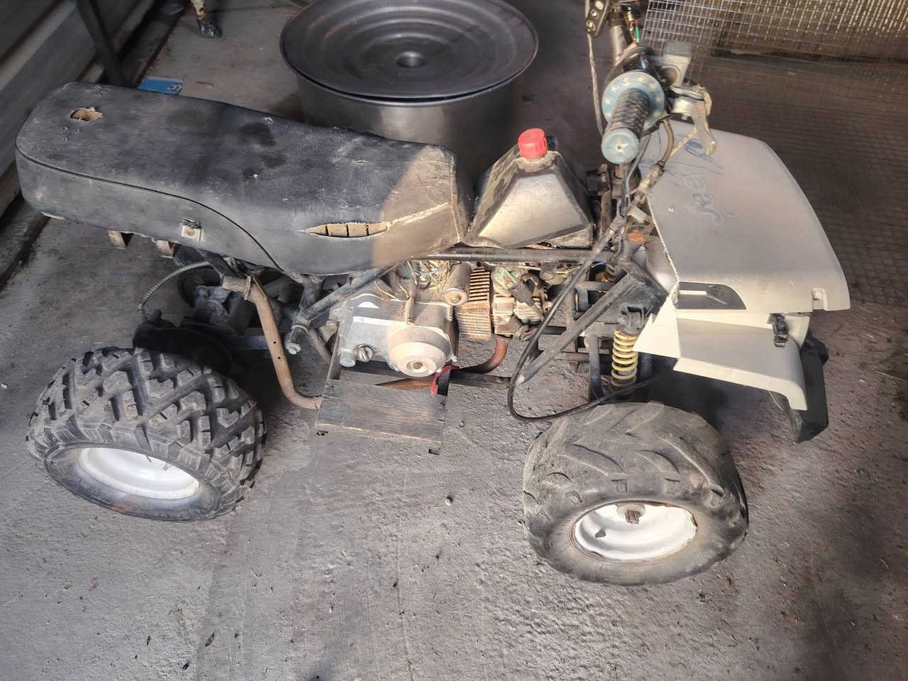 دراجه للبيع رباعيه السعر 150 ار بيه مجال مكاني بغداد الشعلة رقمي ***********
