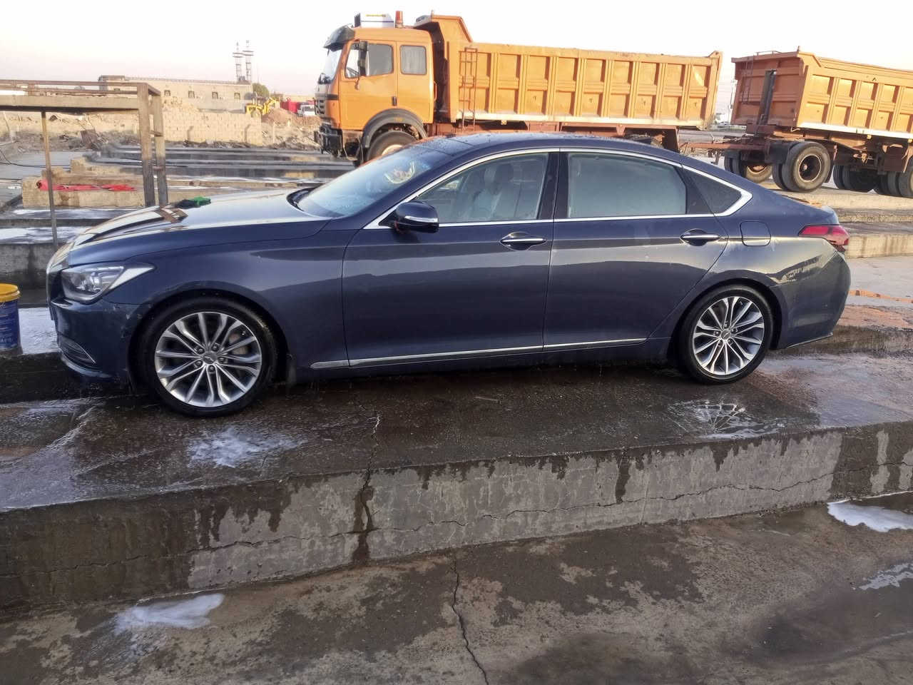 سلام عليك سياره جنيسزز موديل 2015فورويل السعر 135 وبيها مجال للاستفسار ***********

