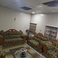 ديوان 5قطع للبيع السعر خاص للاستفسار الاتصال 07869612218