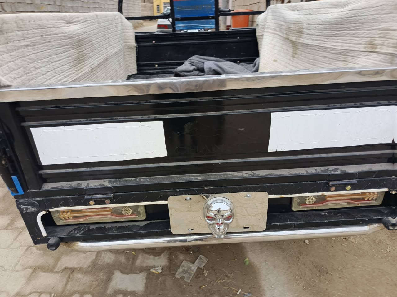 للبيع اوراق اصولي نضاف فول الفول 23 تعال وتدلل سعر مليونين و750 تعال وتدلل احل من لصوره وعلي المكان مشخاب ناحيه القادسيه 

الرقم ***********
